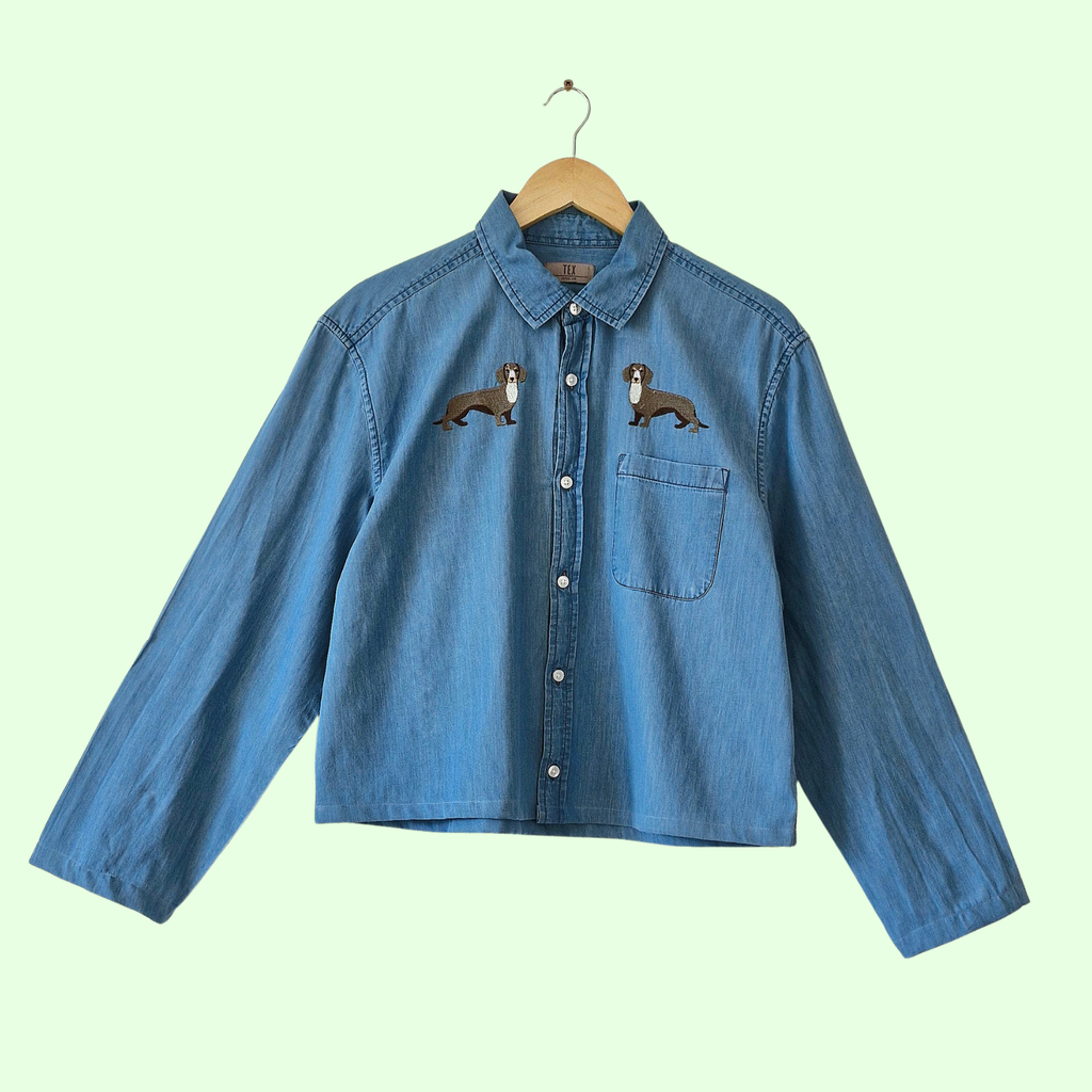 Chemise création – Teckel en jean