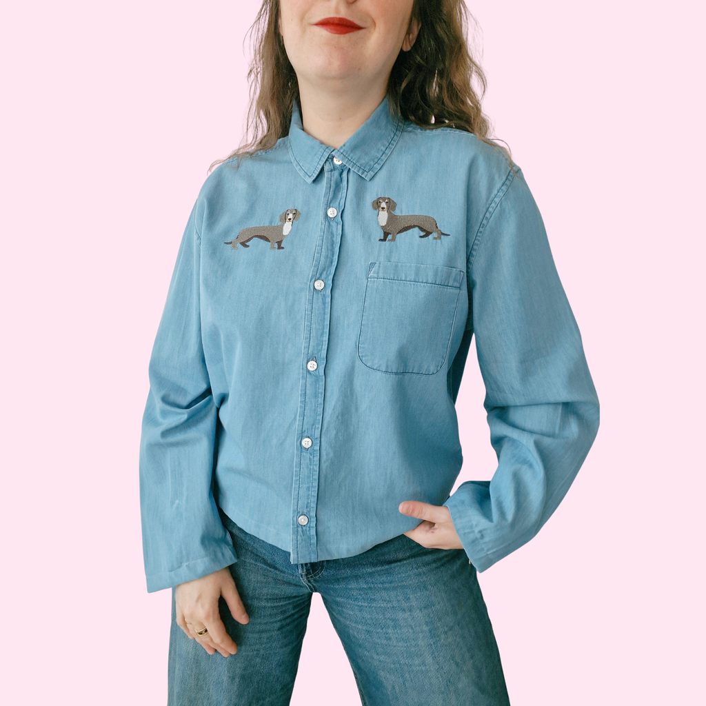 Chemise création – Teckel en jean