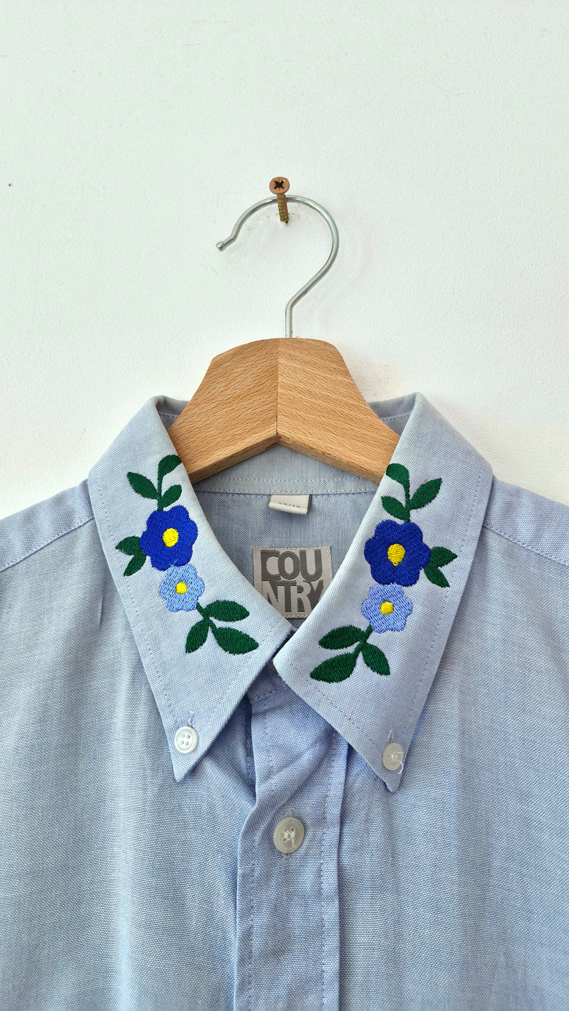 Chemise création -  Fleurs bleues