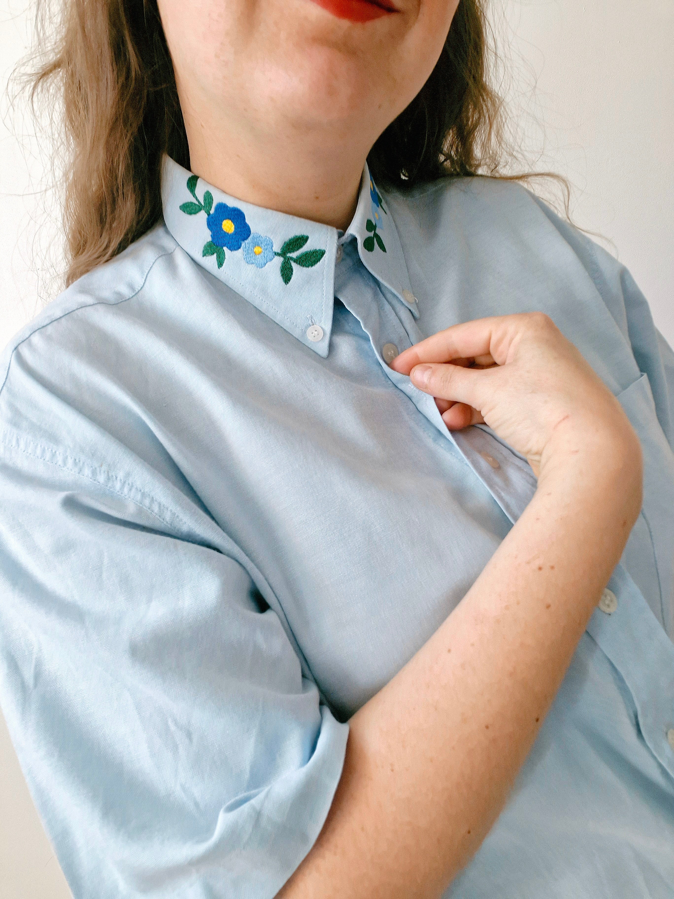 Chemise création -  Fleurs bleues