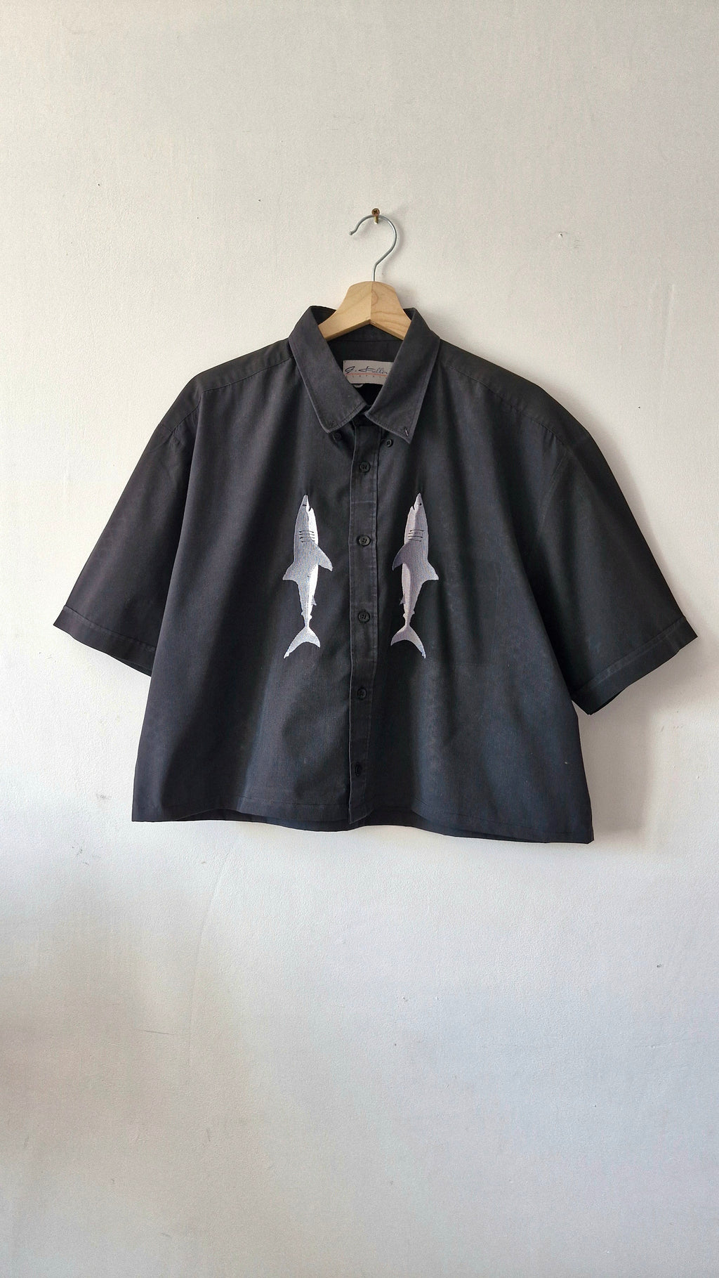 chemise requin