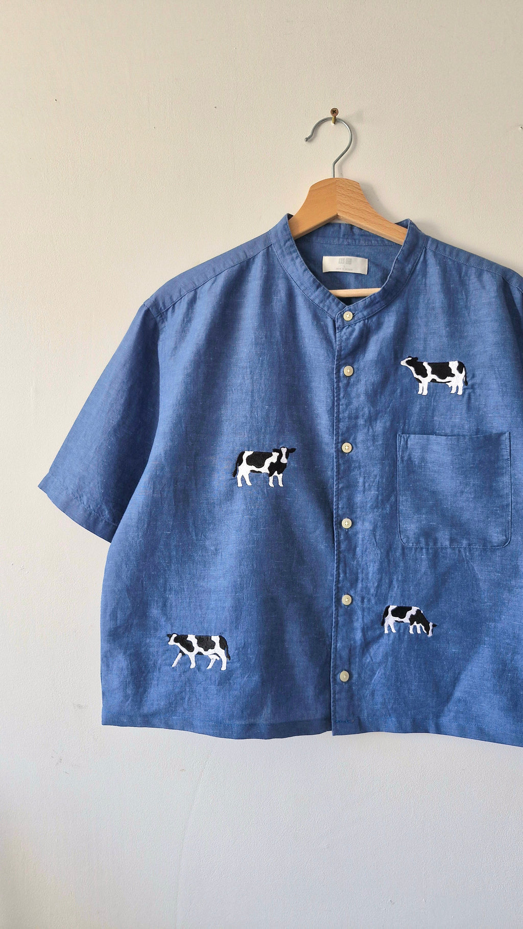 chemise vache bleue