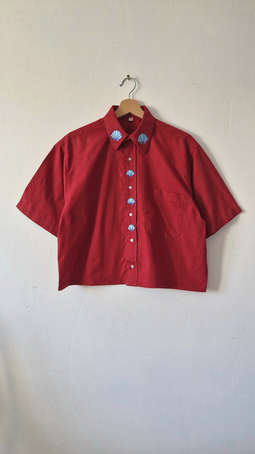 chemise coquillage rouge