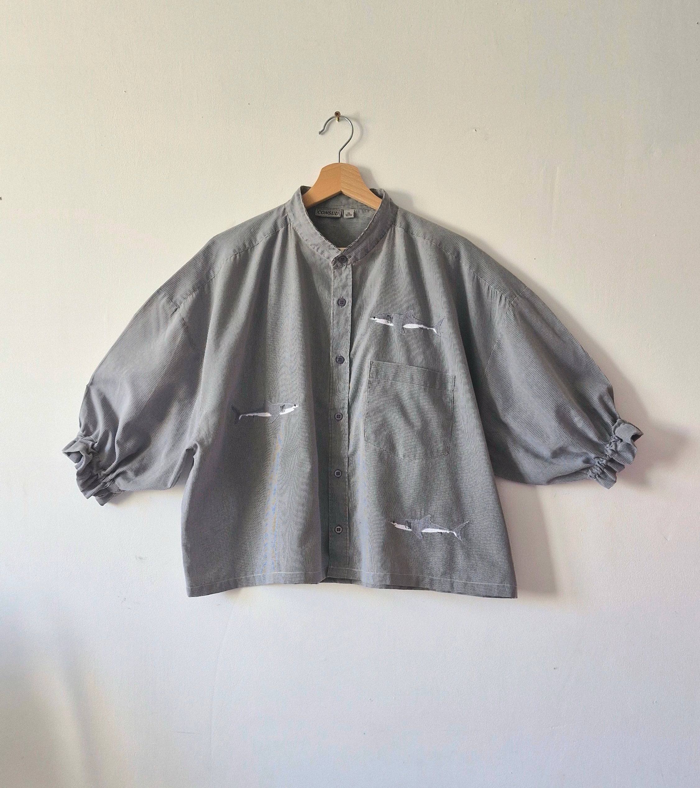 chemise requins