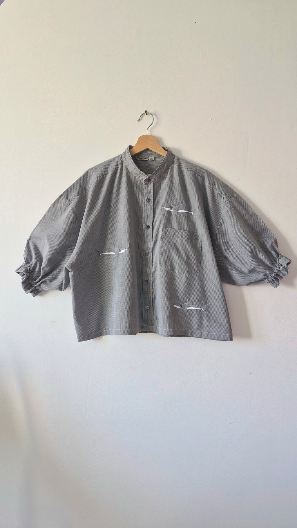 chemise requins