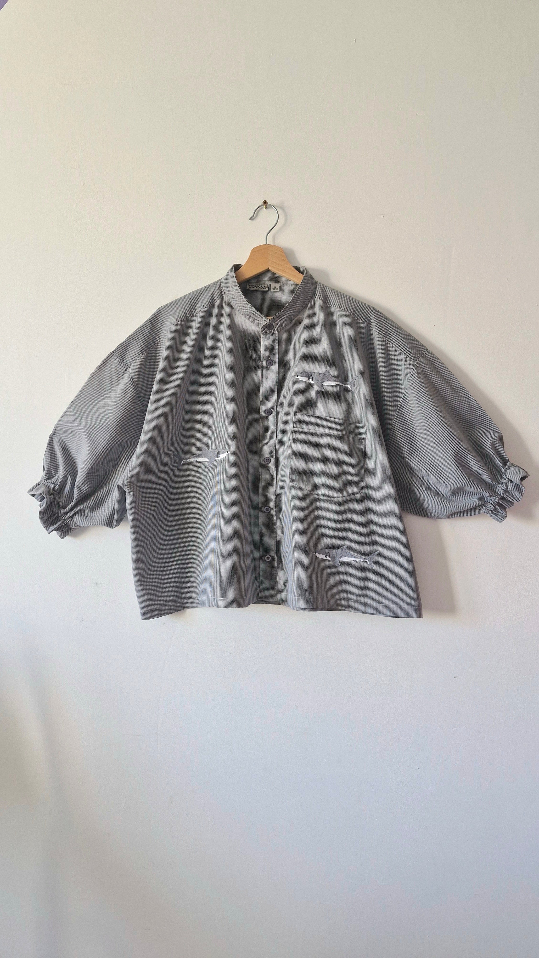 chemise requins