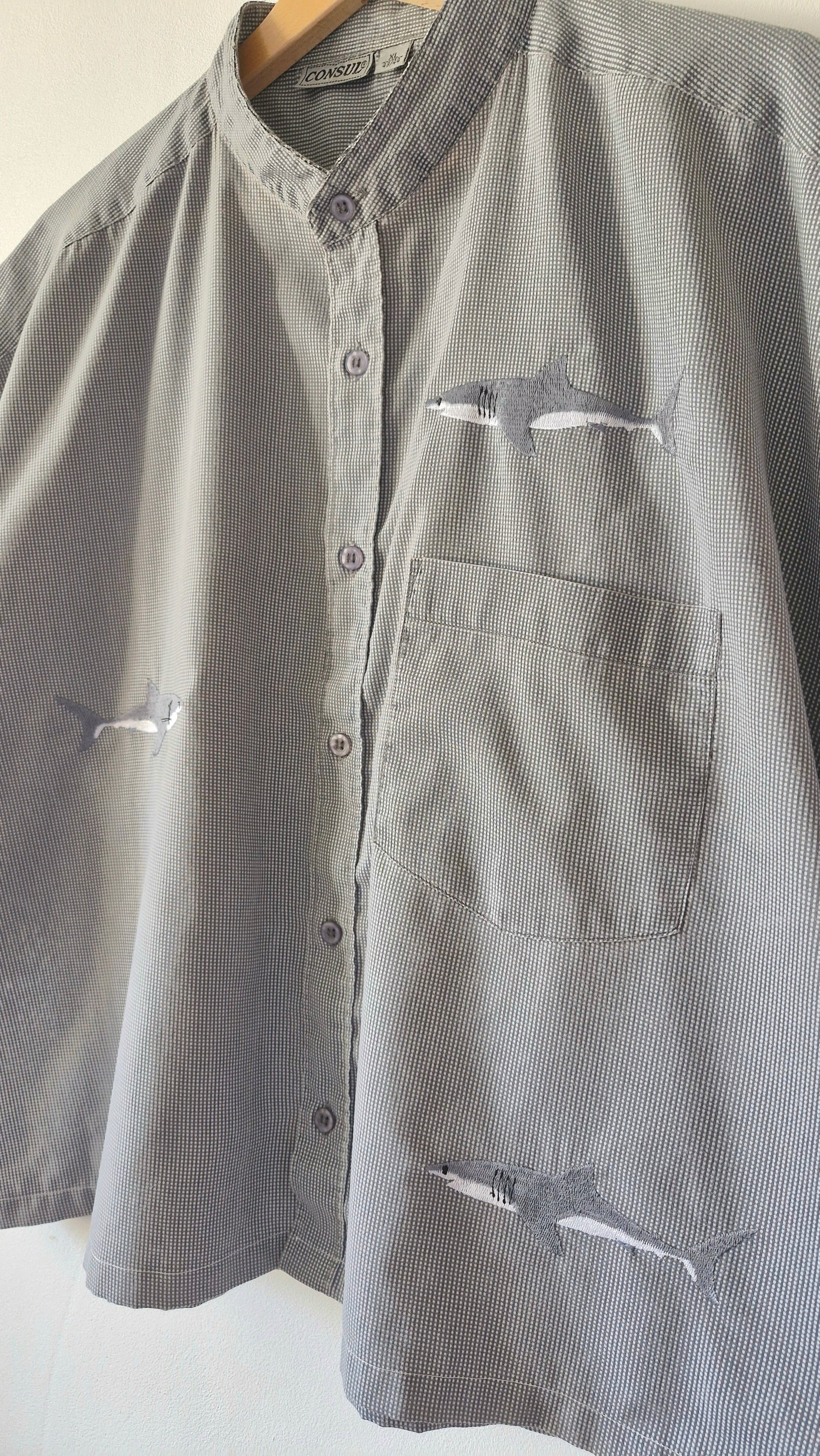 chemise requins