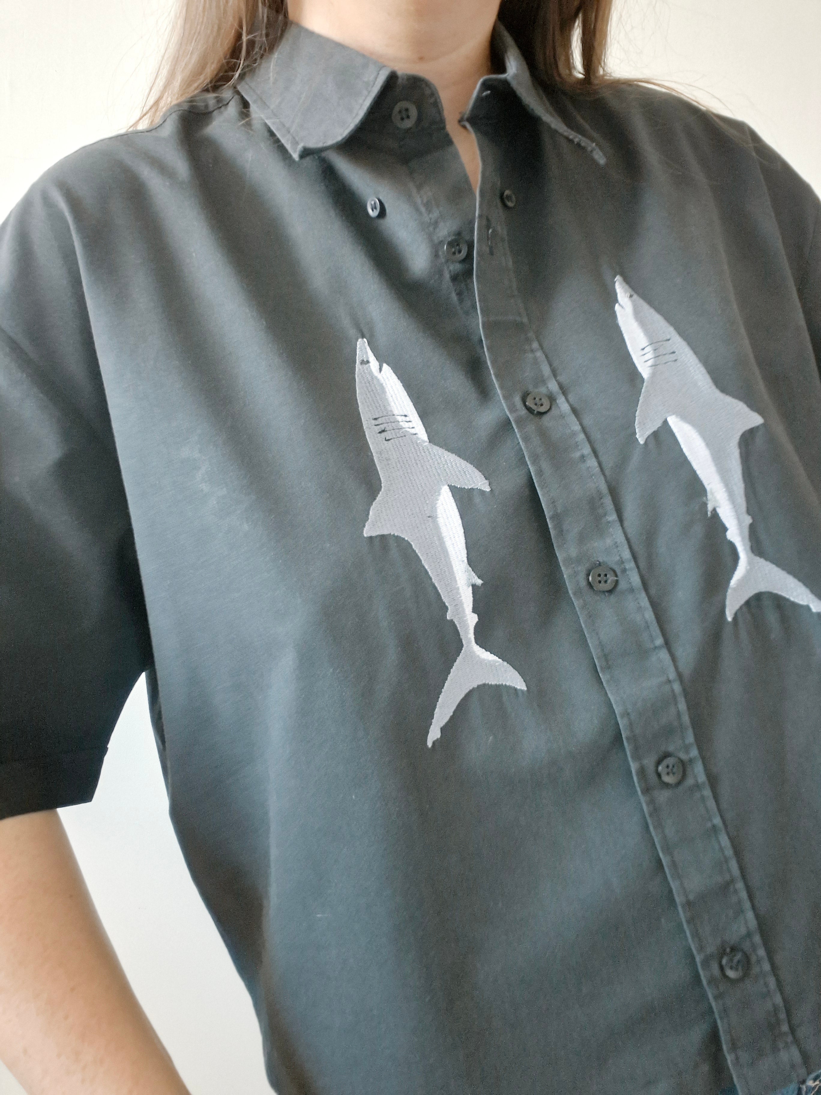 chemise requin