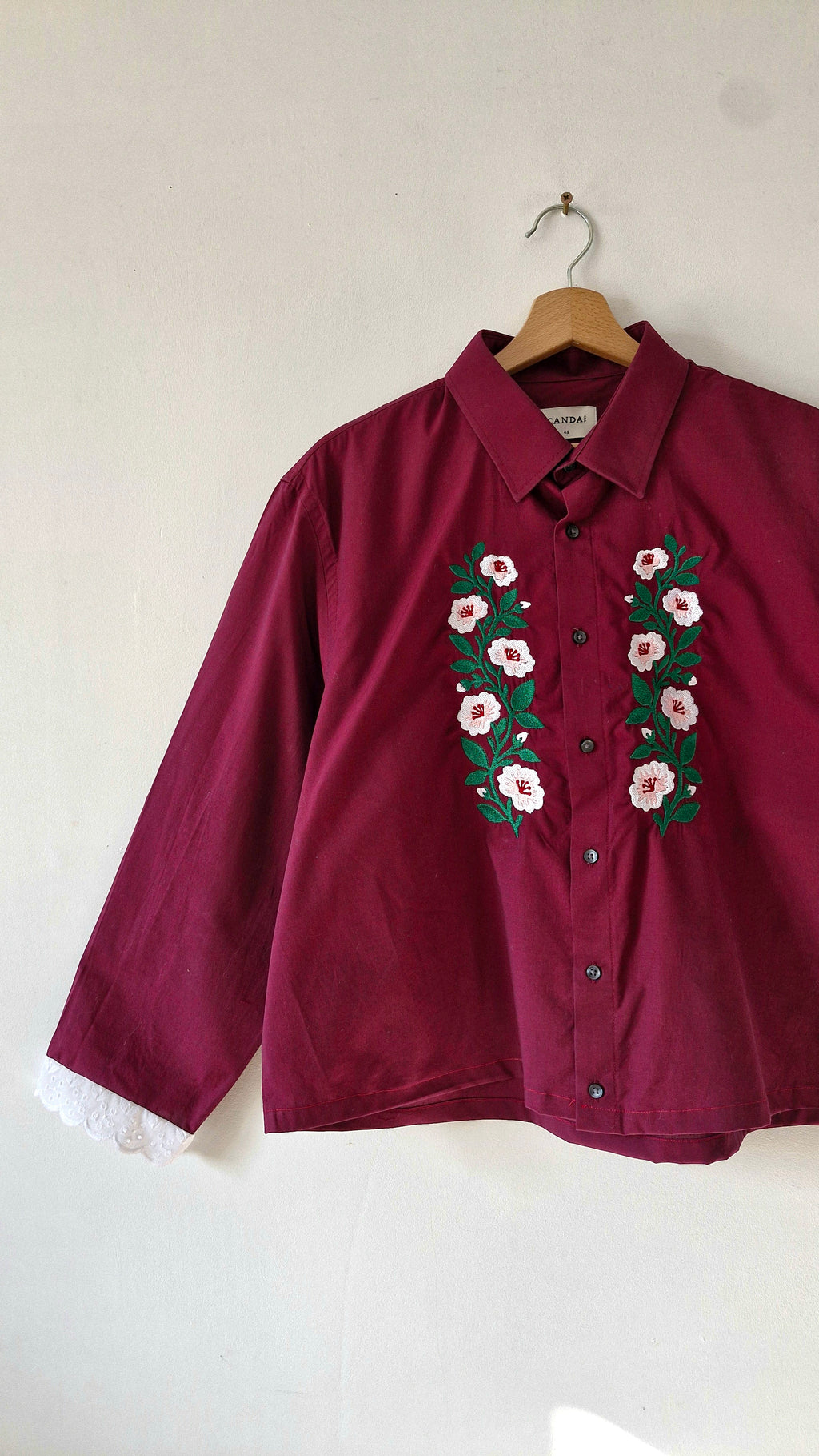 chemise bordeau & fleurs hongroises