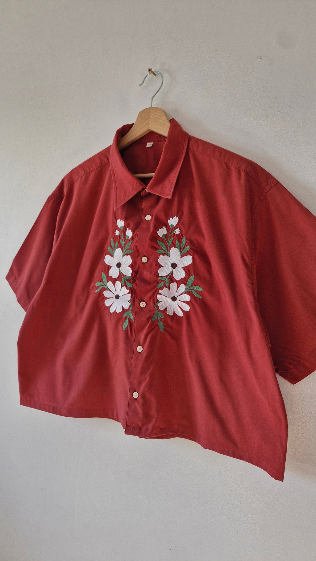 Chemise Rouge & fleurs