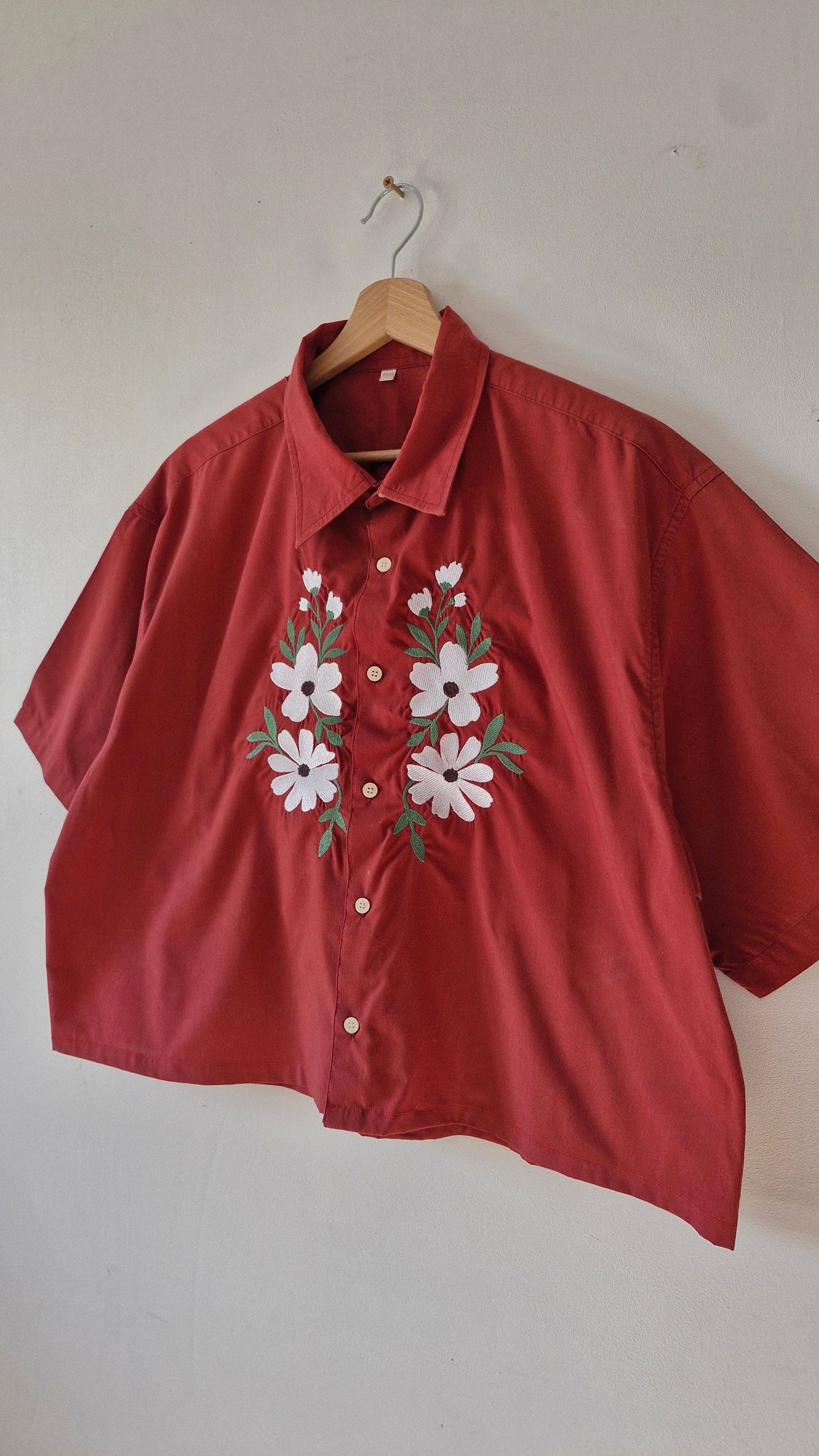 Chemise Rouge & fleurs