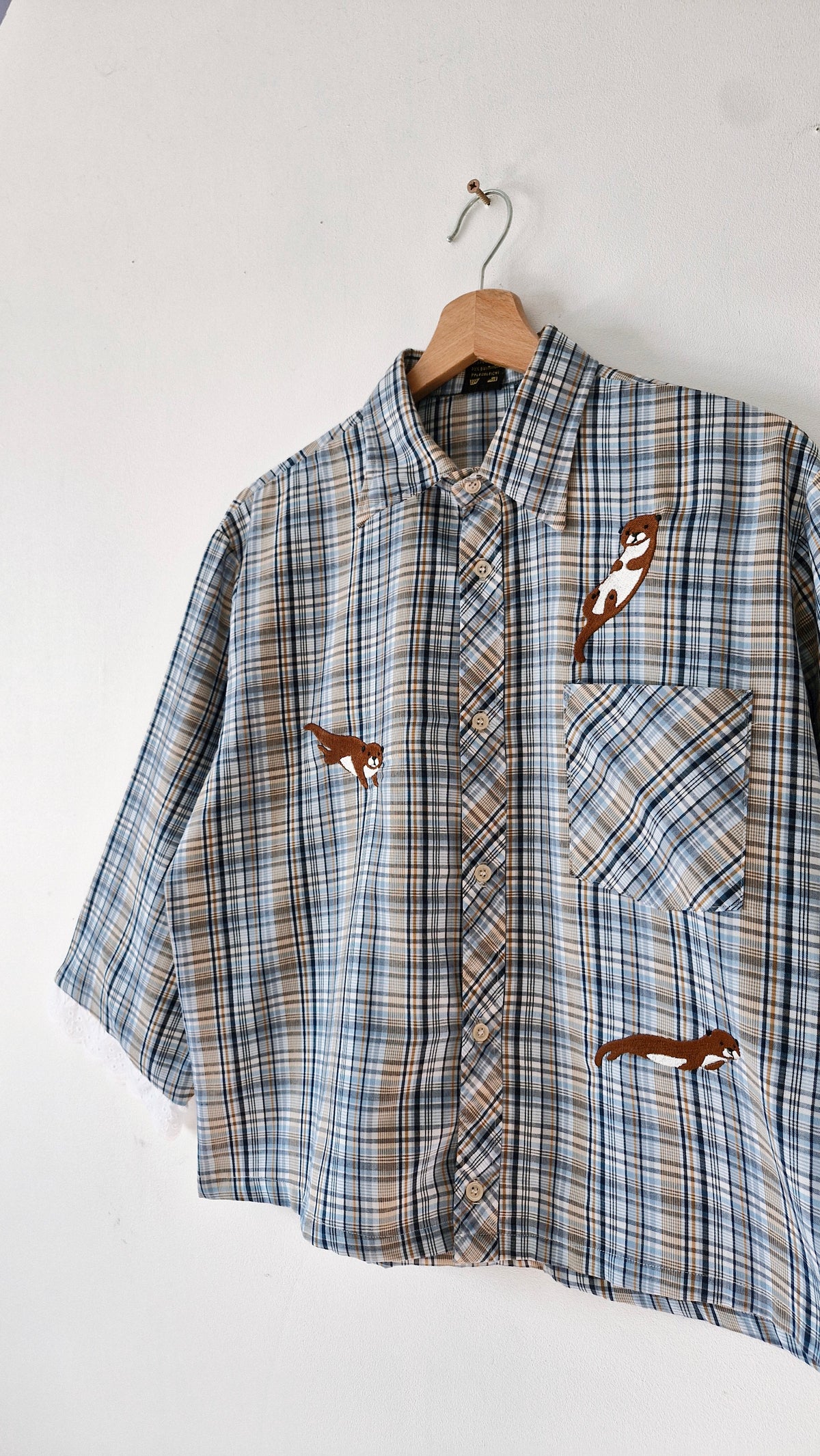 chemise bleu loutre de rivière