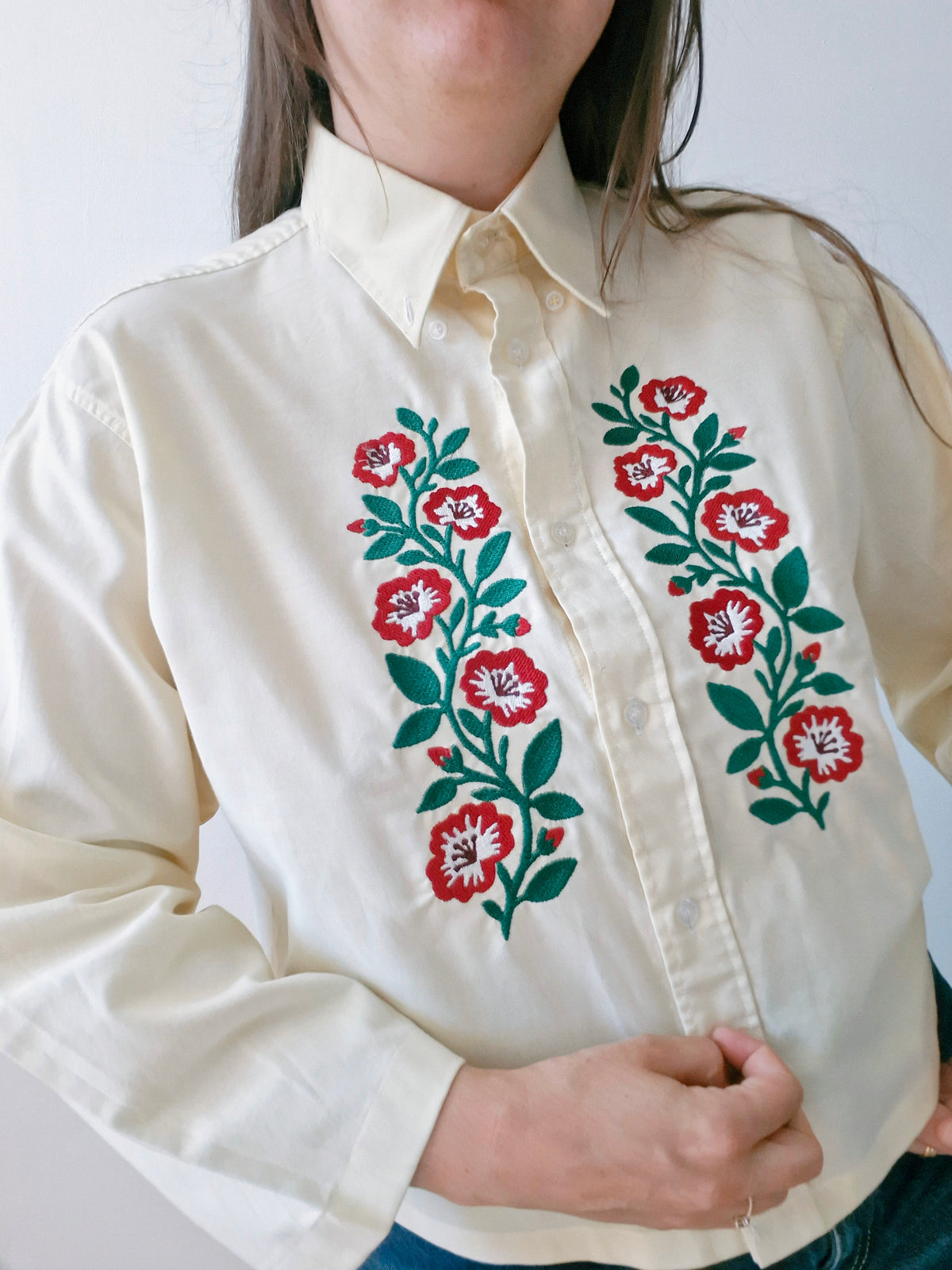 Chemise jaune beurre & Broderie hongroise