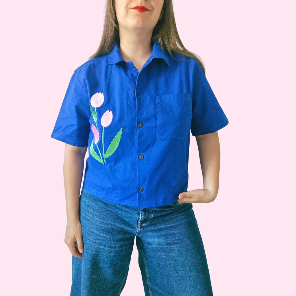 chemise bleu electrique & tulipes