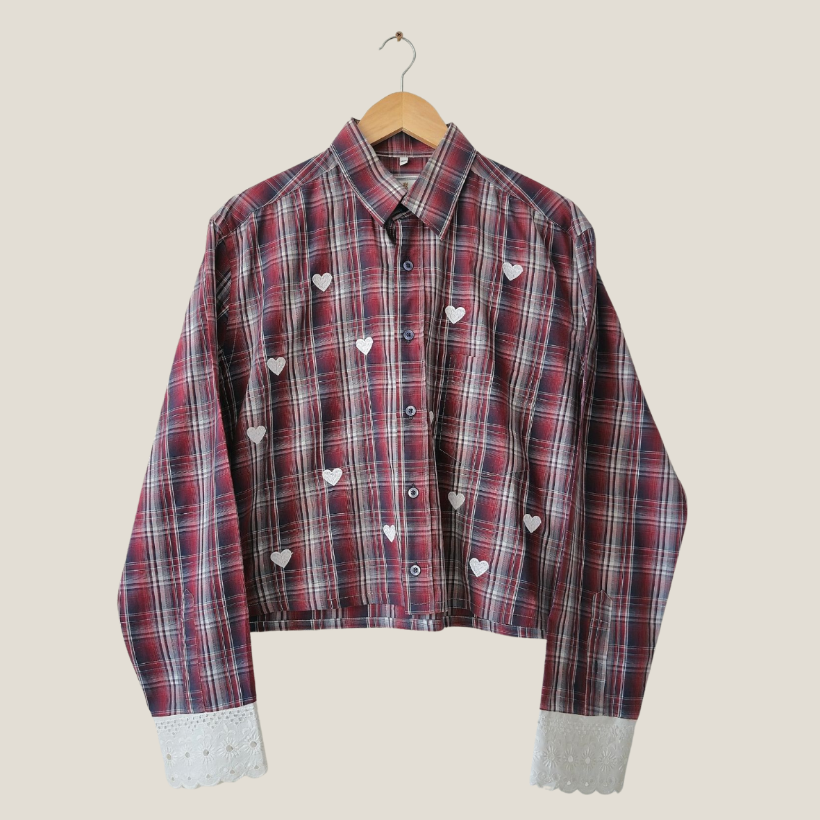 Chemise creation brodées – coeur et broderie